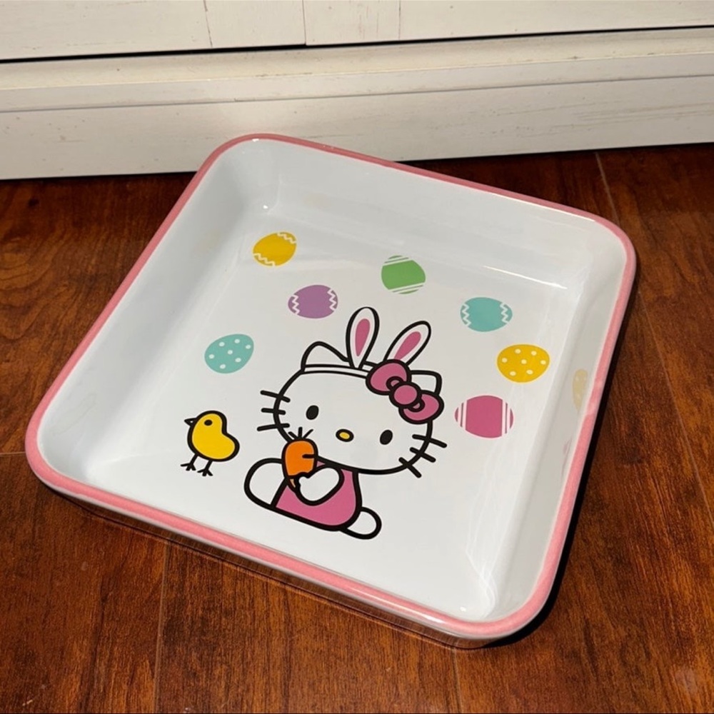 Hello Kitty Easter Baking Dish - Picture 3 of 5